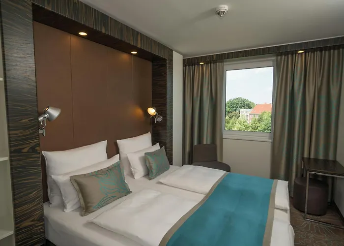 One Hamburg-airport Hotel 3*