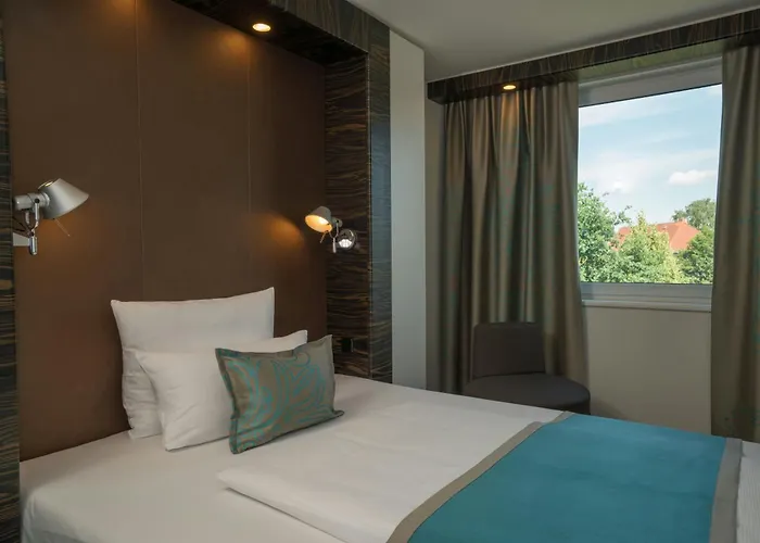 One Hamburg-airport Hotel 3*