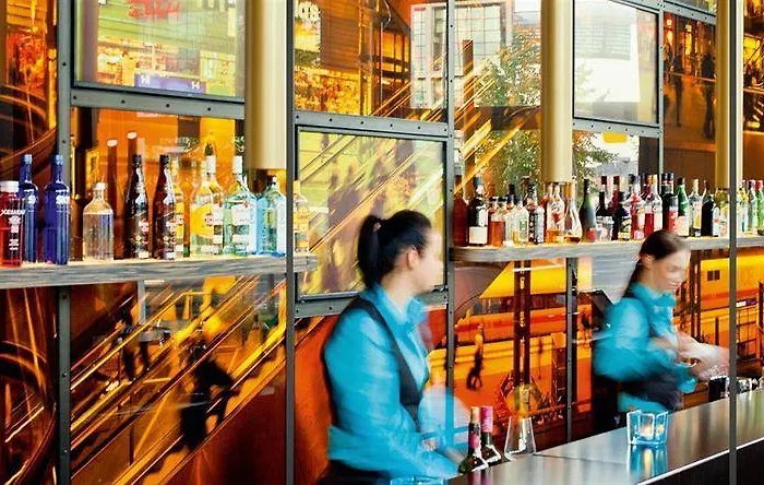 One Hamburg-airport Hotel