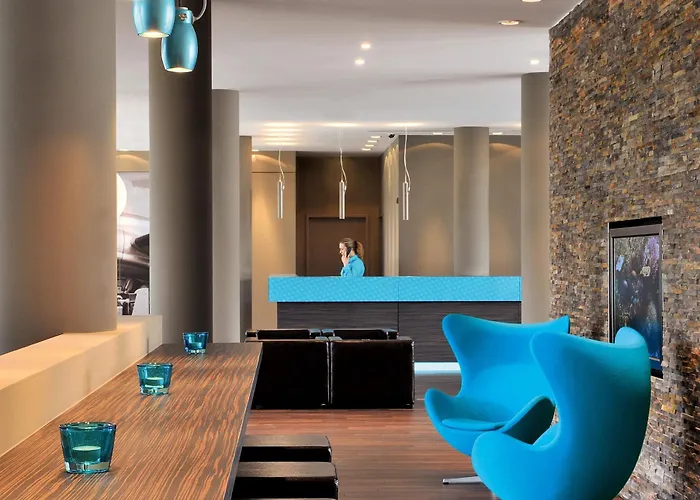 One Hamburg-airport Hotel